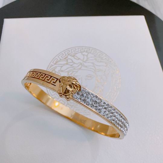 Versace bracelet 11lyh174